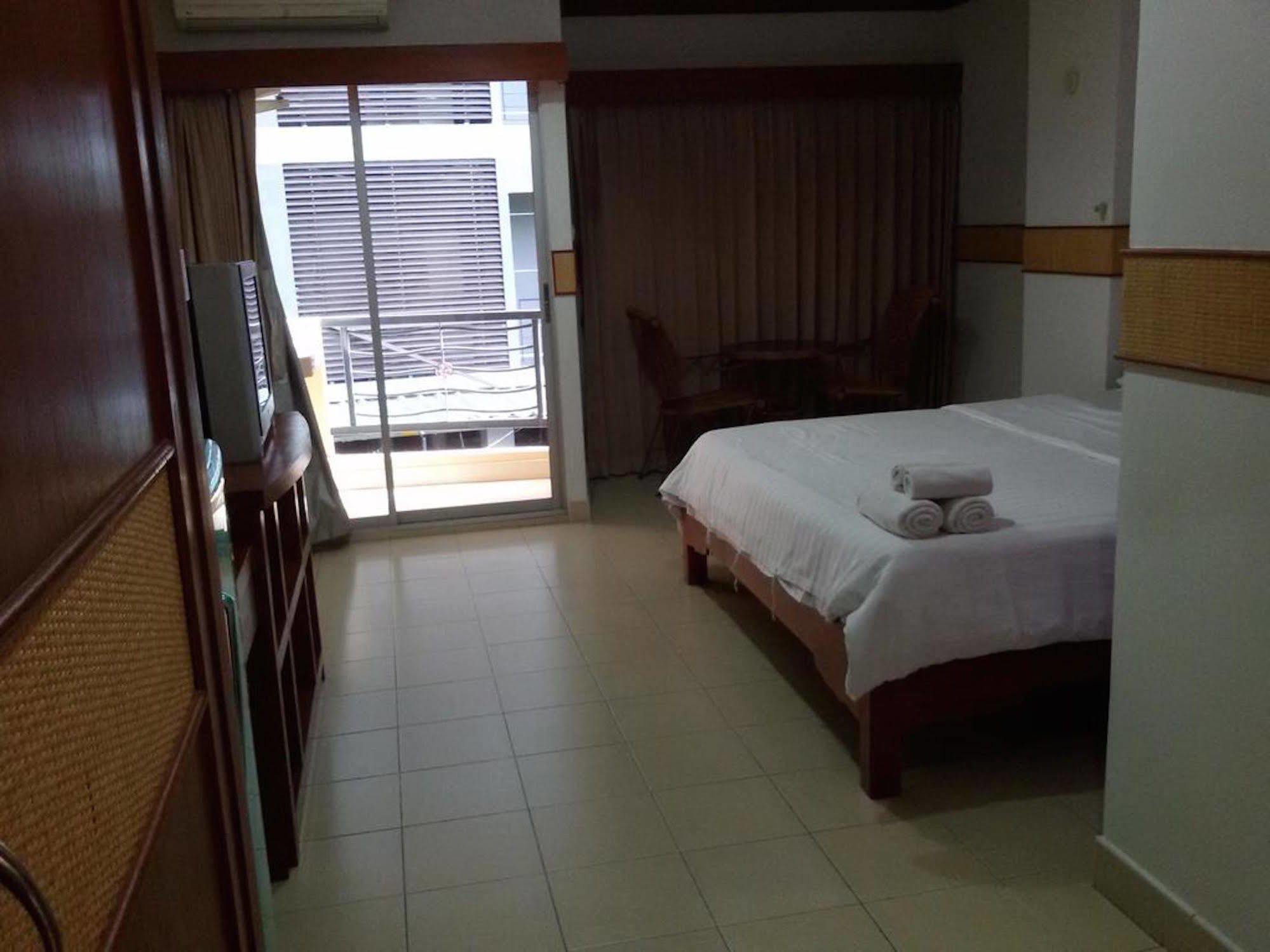 Rattakit Mansion Aparthotel Pattaya Εξωτερικό φωτογραφία